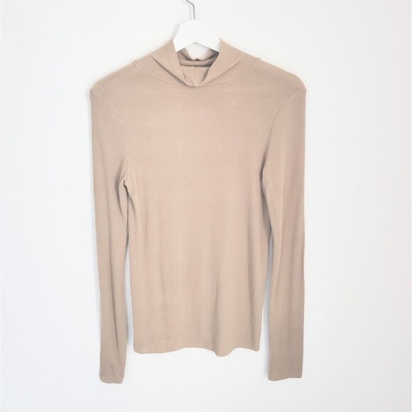 American Eagle Outfitters Tops - American Eagle Soft & Sexy Ribbed Tissuethin Long Sleeve Size S